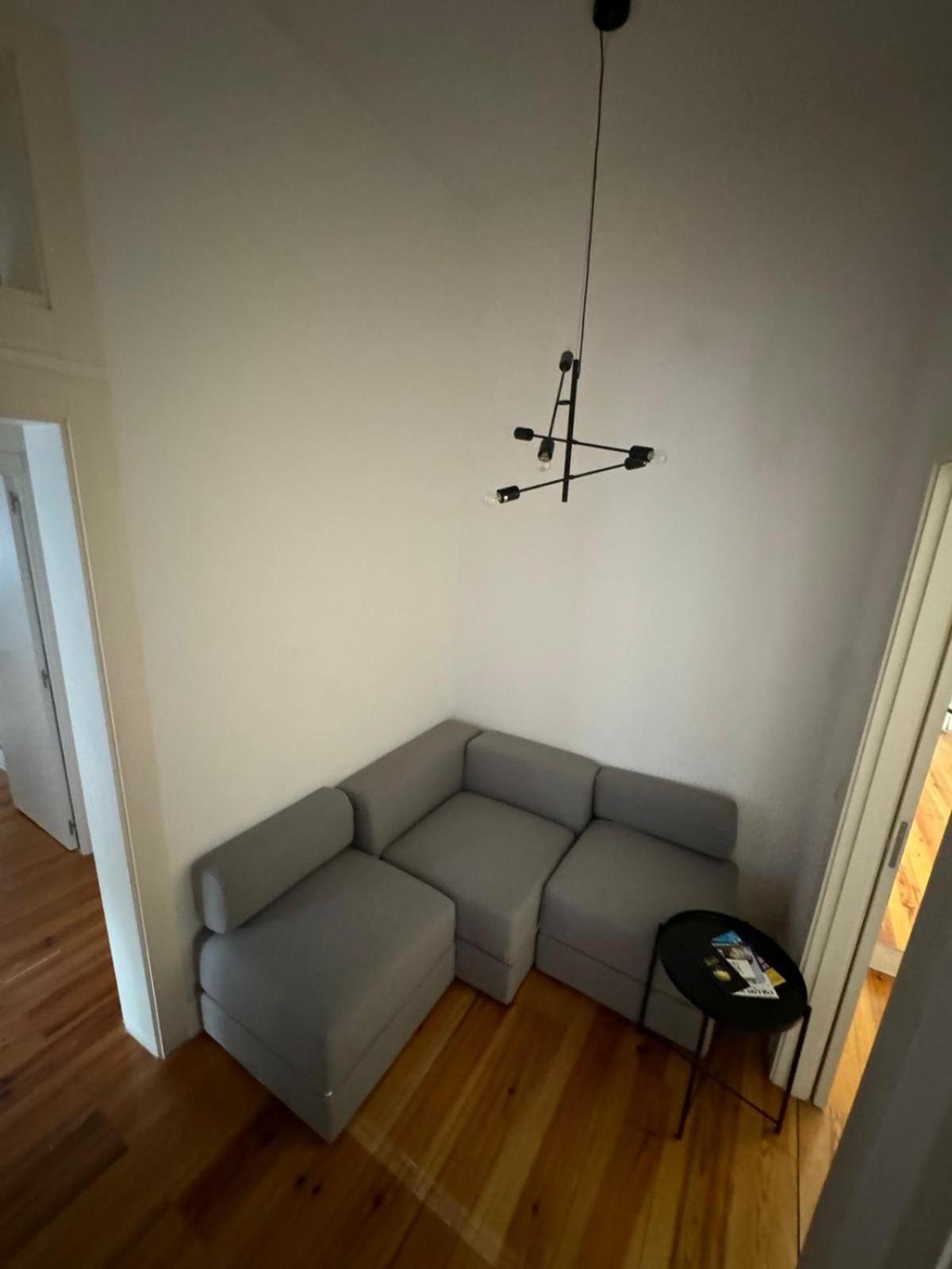 Pensao Neves Bed & Breakfast Lisboa Екстериор снимка
