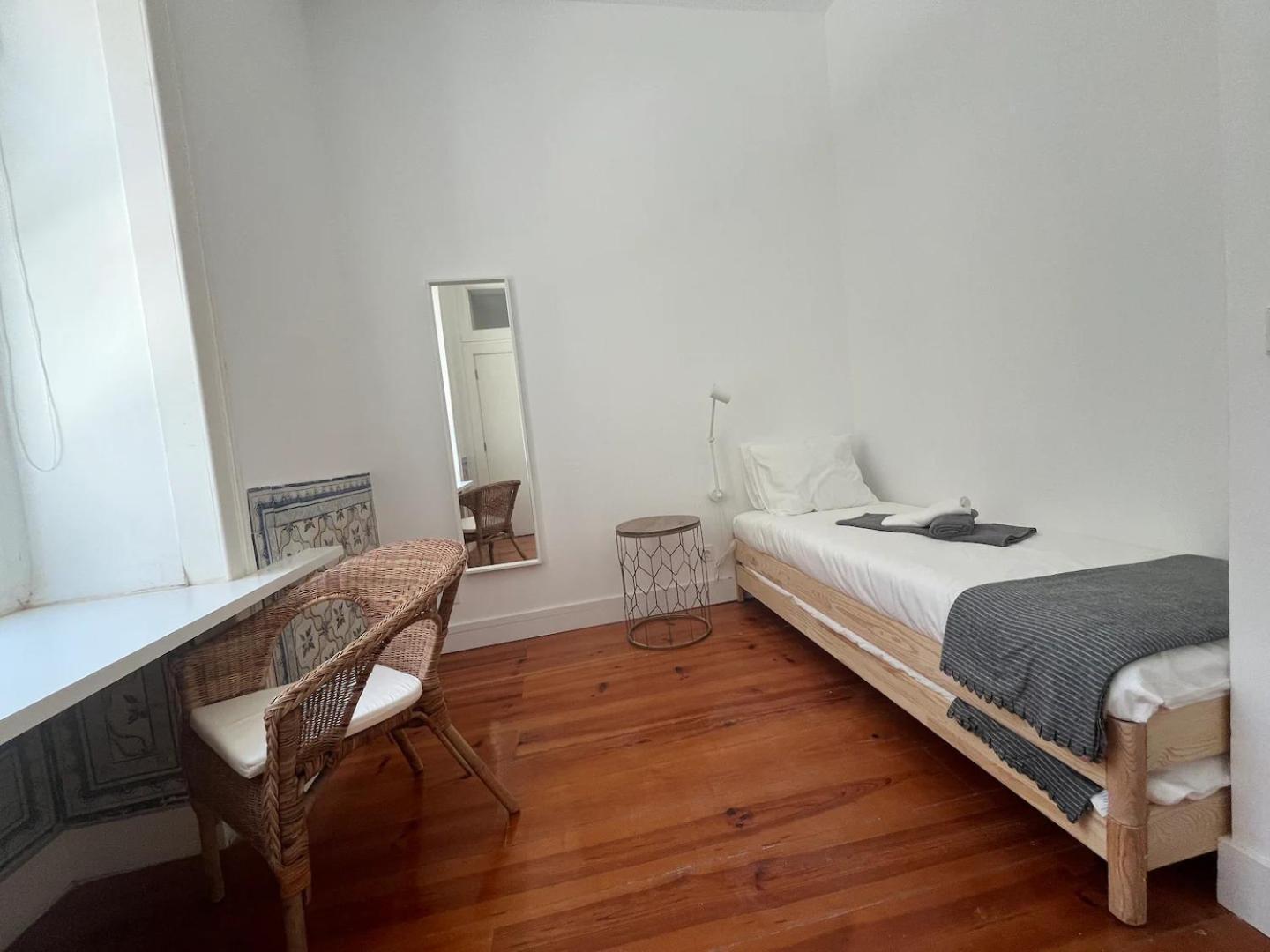 Pensao Neves Bed & Breakfast Lisboa Екстериор снимка