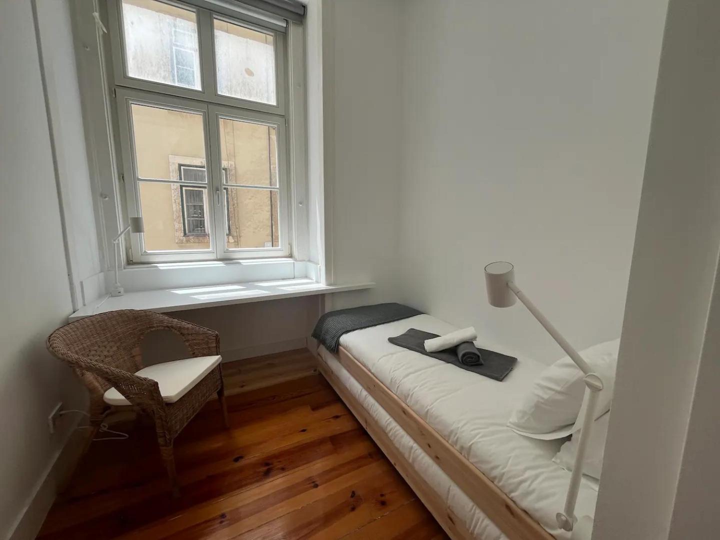 Pensao Neves Bed & Breakfast Lisboa Екстериор снимка