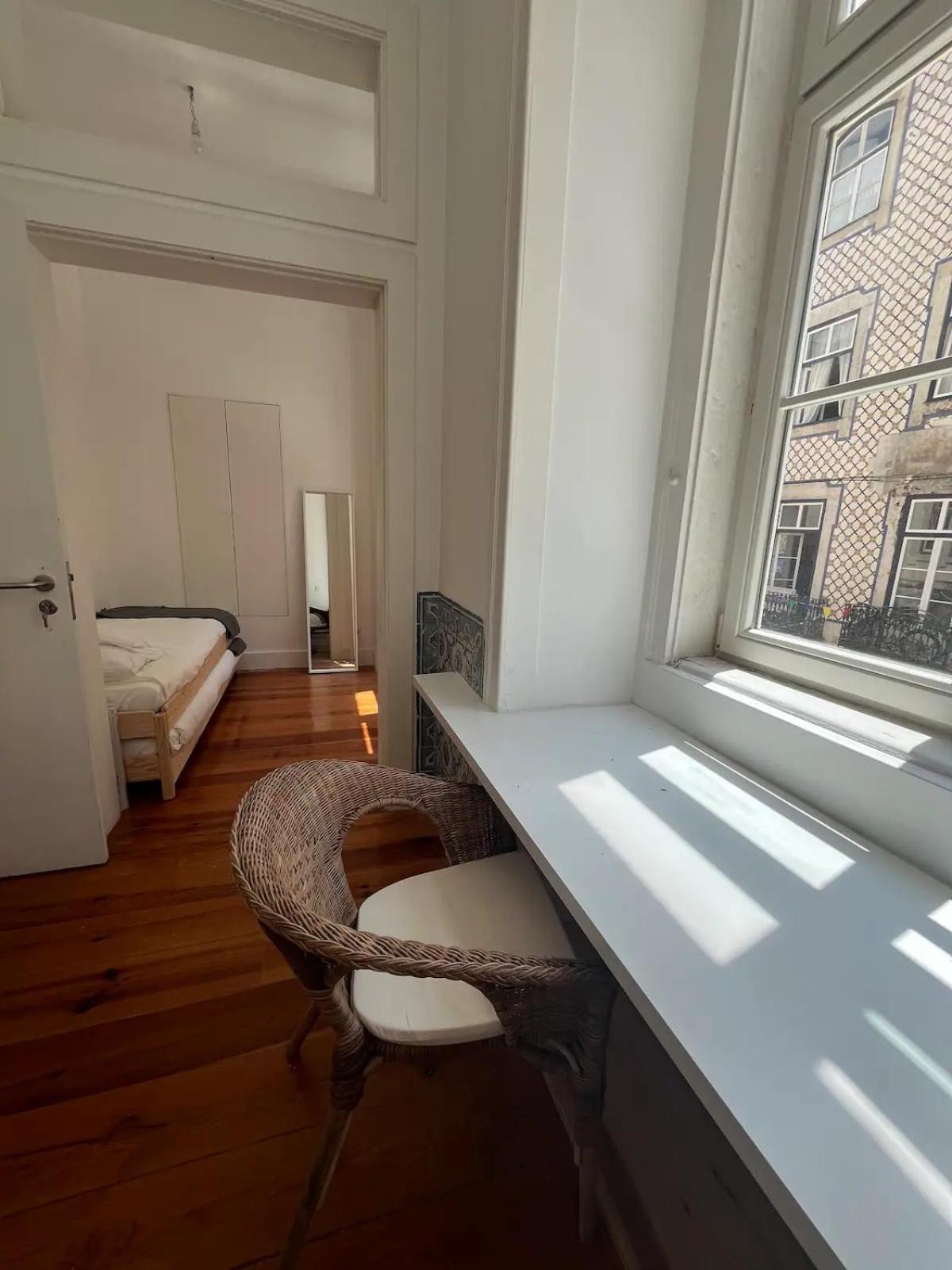 Pensao Neves Bed & Breakfast Lisboa Екстериор снимка